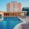 Q Ella Beach Hotel