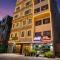 Hotel Holiday Comfort - 800 mts from Jallianwala Bagh