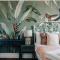 Family apartment with balcony 2 min walk to Hyde Park