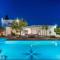 8 Guests Large Villa near Bossa Beaches & Airport