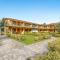 Residence La Perla with Shared Pool