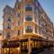 Meroddi Barnathan Hotel