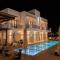 Diamond Deluxe Apartments Pool&Bar