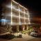 Nikos Hotel and Apartments