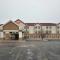 Econo Lodge Inn & Suites