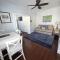 Duval Street Suite w parking and pool