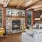 4-Bedroom Chalet Fraternite in Lac-Superieur Tremblant