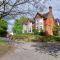 Tree Hotel at Iffley