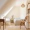 Atma Guesthouse - cozy and simple farmhouse bed & breakfast
