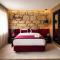 Lounge Inn Guest House