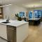 Superb 3brm - Spacious, GamesSpaSaunaGym