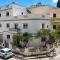 Corner Townhouse 1Km from University