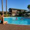 Teal Motor Lodge