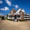 Carriage House Inn