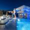 Moon Boutique Hotel - Ultra Luxury Suites with Pool, Perfect for Fun and Relaxation By Villa Mana Gers
