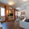 Gold Apartment