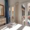 Taddeo Apartement by Mamo Florence