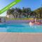 ibis Styles Pont du Gard Route d'Avignon