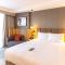 Crowne Plaza London - Gatwick Airport by IHG