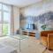 Bright apartment in hypercenter with parking