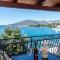 Apartments Villa Mirella 20 m from the sea - free parking