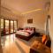 Cave Beach Bungalow