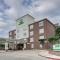 Holiday Inn and Suites Addison by IHG