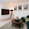 Cardiff Bloc by Prime Stays - 4 Bedroom Ensuite Studios & Big Lounge with Garden for Groups & Contractors