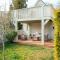 Cabin Guesthouse with free parking