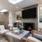2 BR 3BA Condo - AC, Heated Pool, Walk to Town