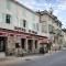 Le Saint Jean Hotel Bar Restaurant - Barbentane