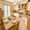 Big Apartment with 3 rooms
