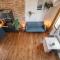 Two-bedroom apartment by the river