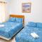 SUITE 1, BLUE PAVILION - Steps to BEACH - NEW AC