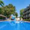 Aperion Beach Hotel Side