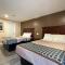 Travelers Motor Lodge