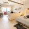 Studio tout confort, parking privé, terrasse et plage