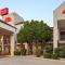 Ramada by Wyndham San Antonio Near SeaWorld - Lackland AFB