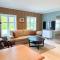 Comfortable Apartment near city center - Parking available