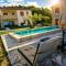 Villa Nova Resort with pool