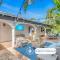 Steps from Beach Quaint Cottage Hot Tub Surf Key H0MES