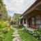 Yarama Cottages