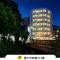 Shin Sei Bashi Hotel