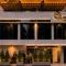 Qantic Lodging & Rooftop