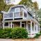 Oak Bluffs Cottage