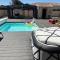 L'Aurore Love Room de prestige jacuzzi sauna piscine chauffée cuisine