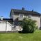 Central 2 bedroom basement apartment for 1-6 people with free parking