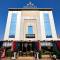 Hotel Crown Palace - Hotel in Vasundhara Sector 5