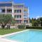 Villa Hresc M