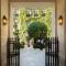 Le Pavillon de la Reine & Spa, Place des Vosges